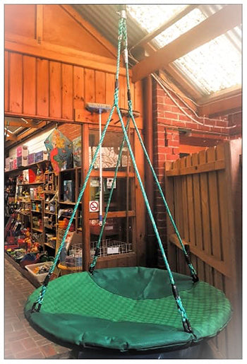 Winkoh Swivel Nest Swing