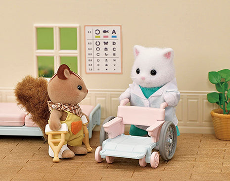 Sylvanian Families - Village Doctor Starter Set