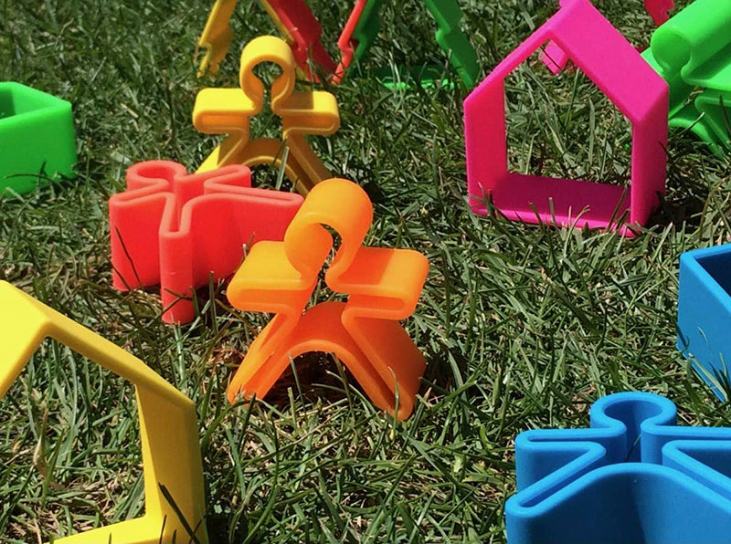 Dena Toys 6 Kids & 6 Houses Neon