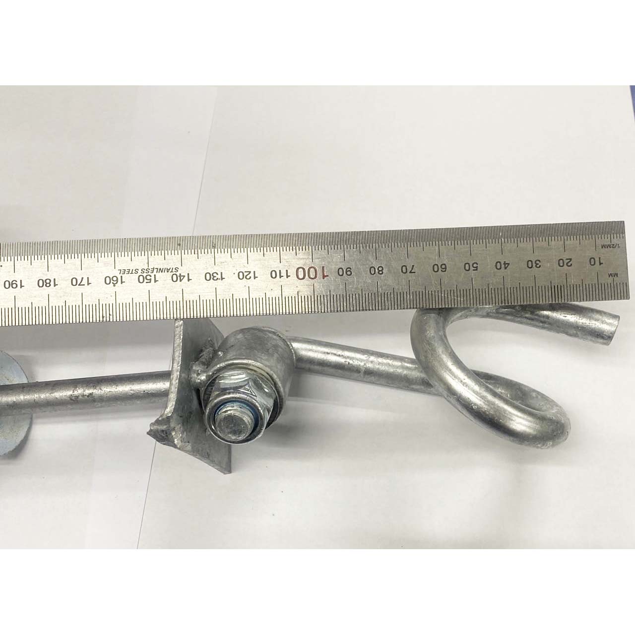 Pigtail Hook Swinging