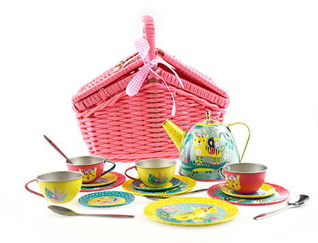 Tiger Tea Set With Picnic Basket