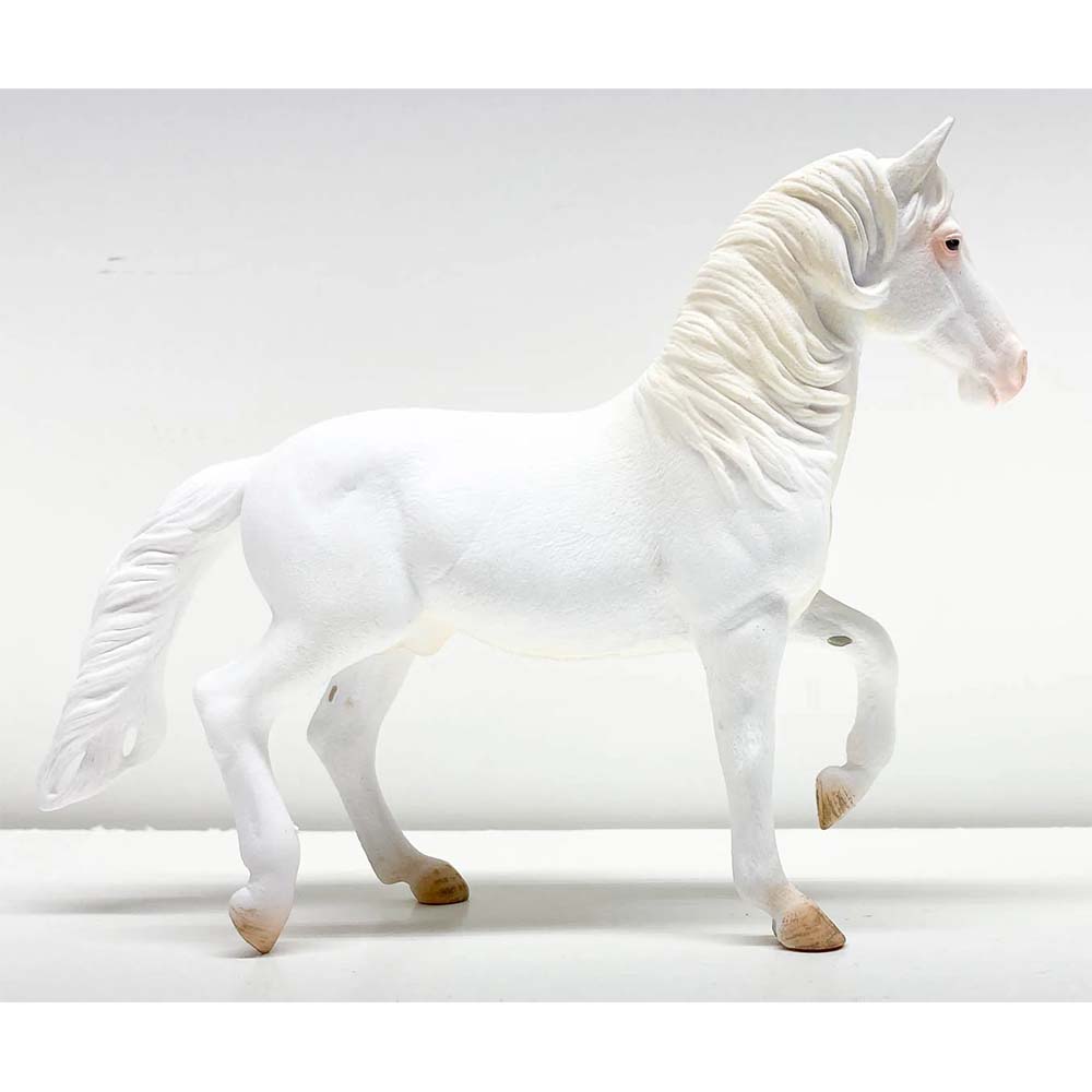 CollectA- Camarillo White Horse
