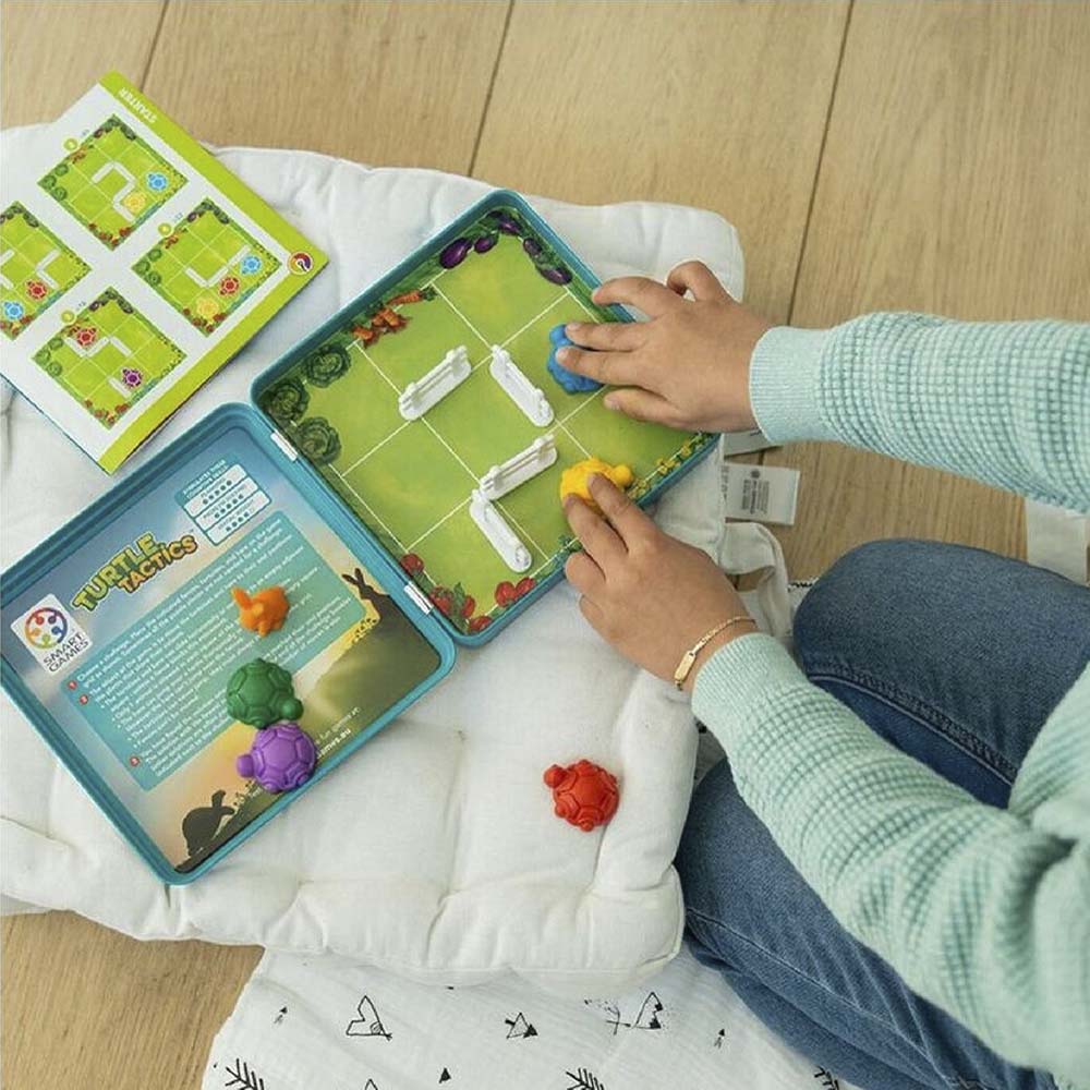 Smart Games- Turtle Tactics Magnetic Travel Game